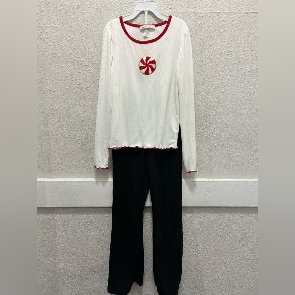 DreamGirl Girls Christmas Two Piece Shirt and Pants Set Size 8